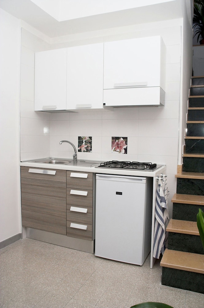 Elisa B&B 7/41