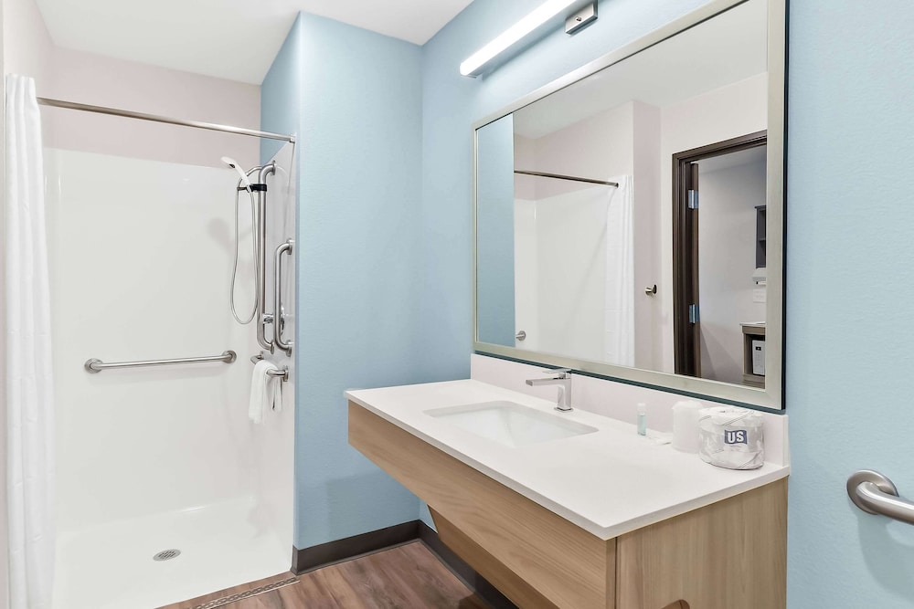 WoodSpring Suites Pensacola West 24/28