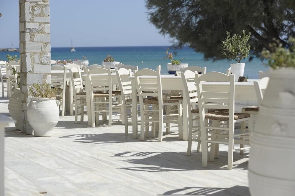 Galatis Hotel 27/29