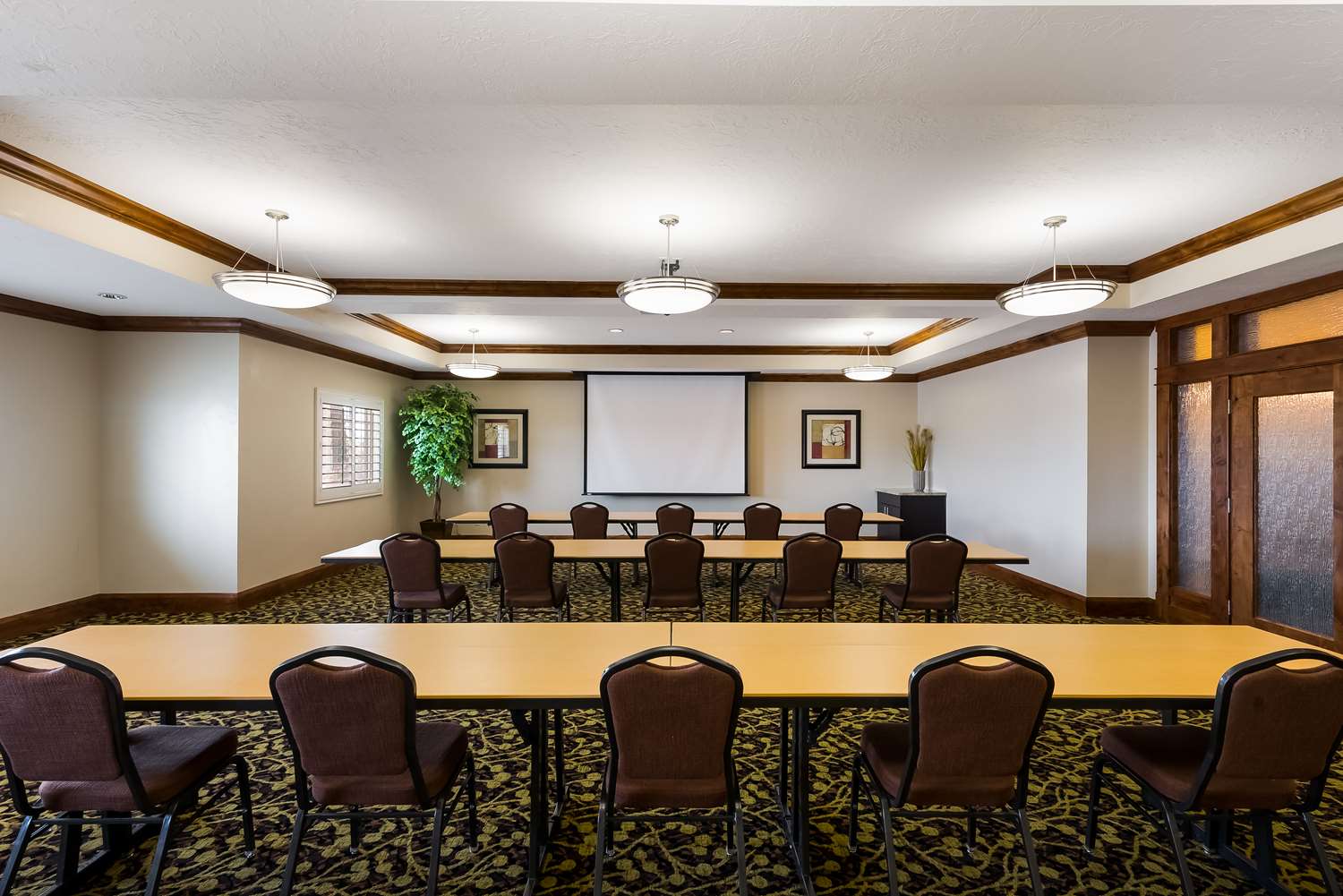 Best Western Plus Landmark Hotel 12/14