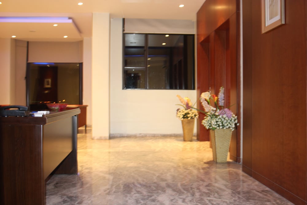 ROYAL ORCHID CENTRAL KIREETI 10/63