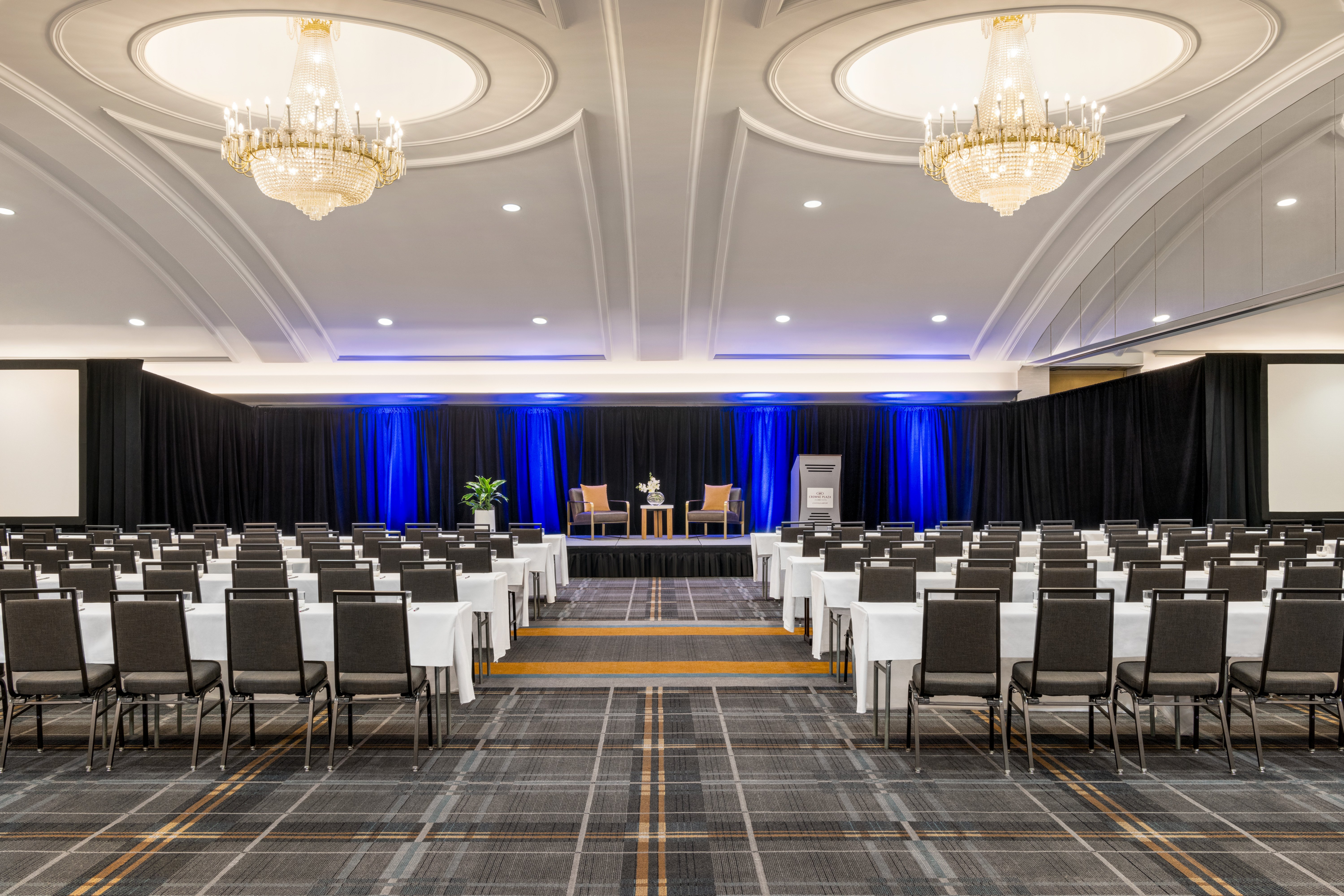 Crowne Plaza Louisville Airport Expo Center 65/79