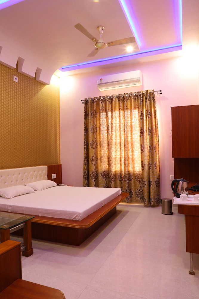 Hotel Panigrahan 11/27
