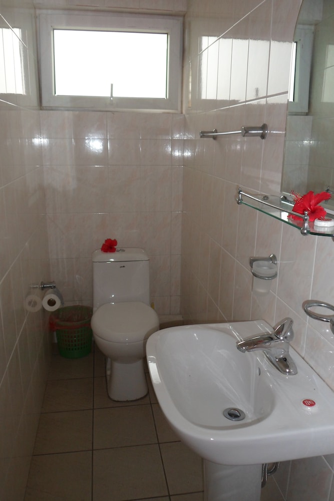Reef Holiday Apartments Hotel Mahe Island 8/60