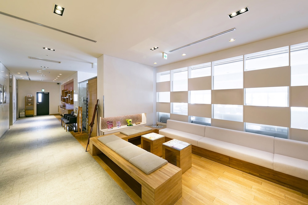 Sotetsu Fresa Inn Nagano-Zenkojiguchi (ex. Sunroute Nagano Hotel) 10/65