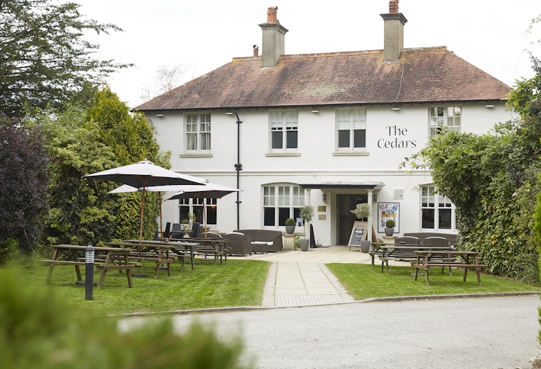 Cedars Lodge Inn 12/17