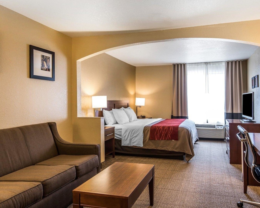 Quality Inn & Suites Bethany 11/19