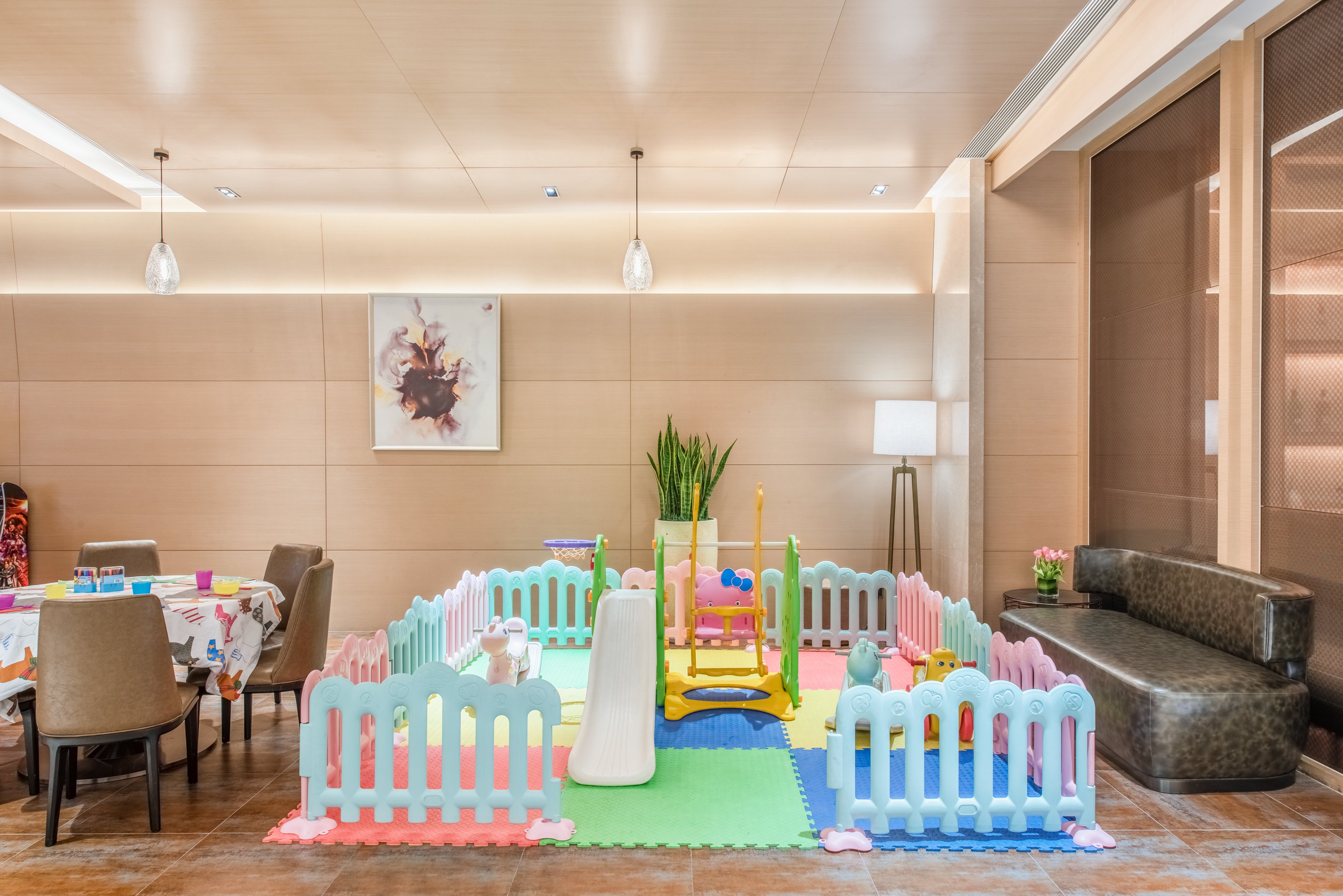 Holiday Inn Chongqing University Town 44/50