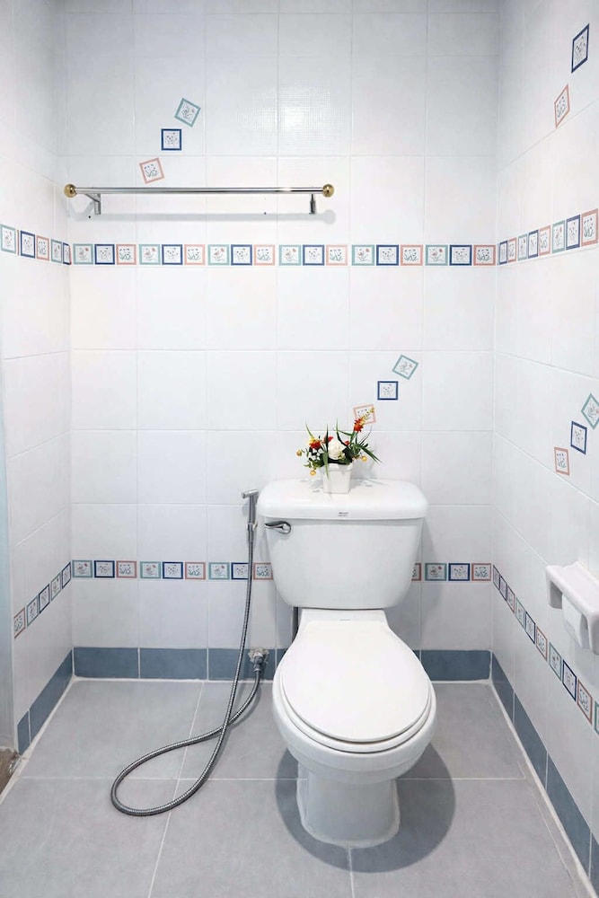 TUB MANSION 64/66