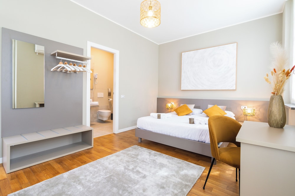 ROOM, QUADRUPLE, TERRACE