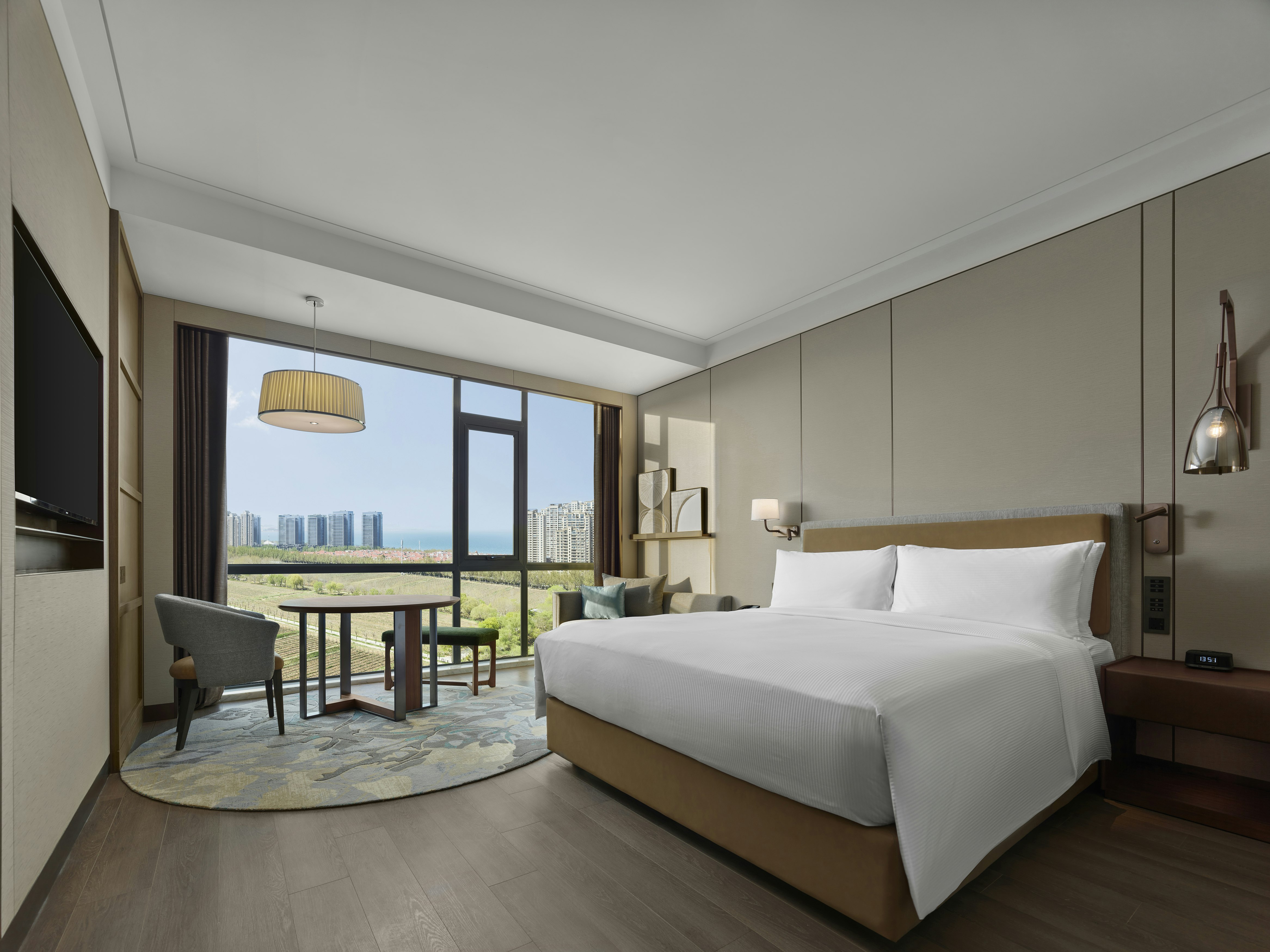 PRESIDENTIAL, SUITE, KING BED