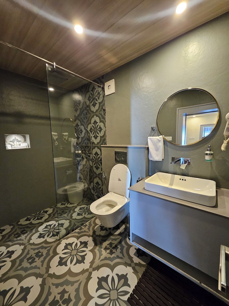 Hotel Mongas 30/50