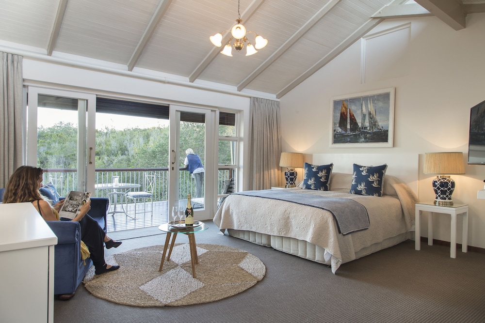 The Fernery Lodge & Chalets 6/50