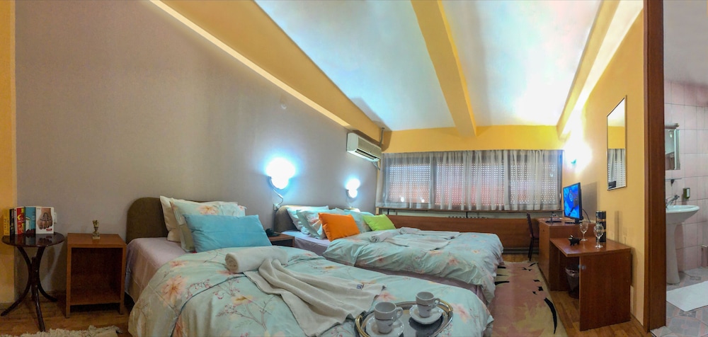 Hotel Square 18/55