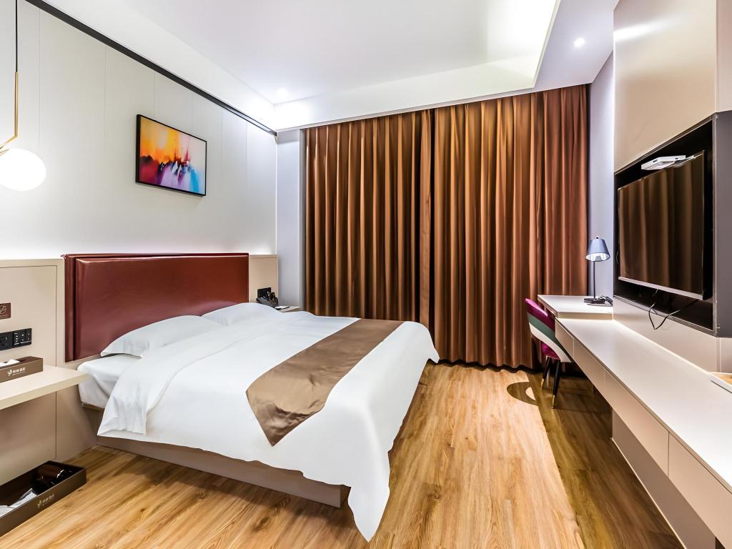 GYA Hotel Linan Qingshan Lake Tech City 9/24