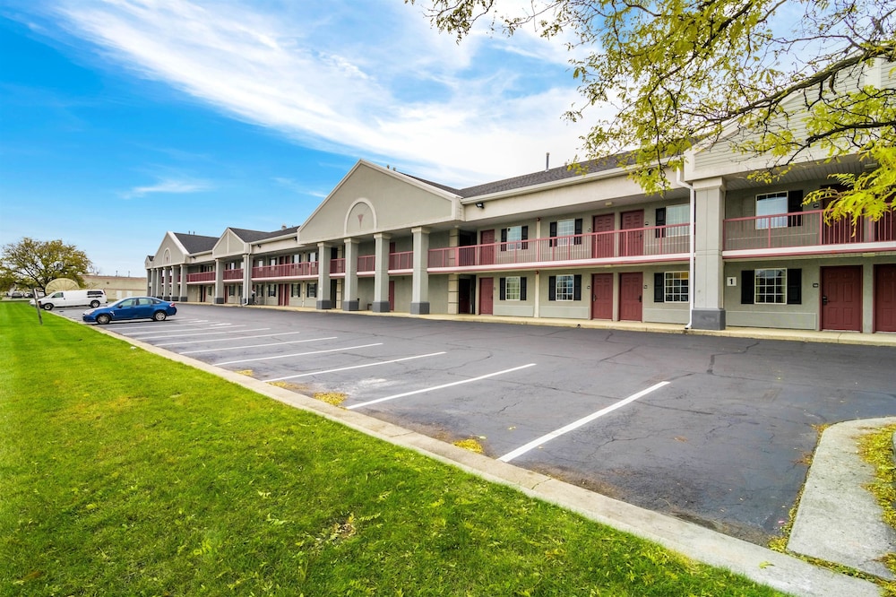 Motel6 Alsip, IL 56/58