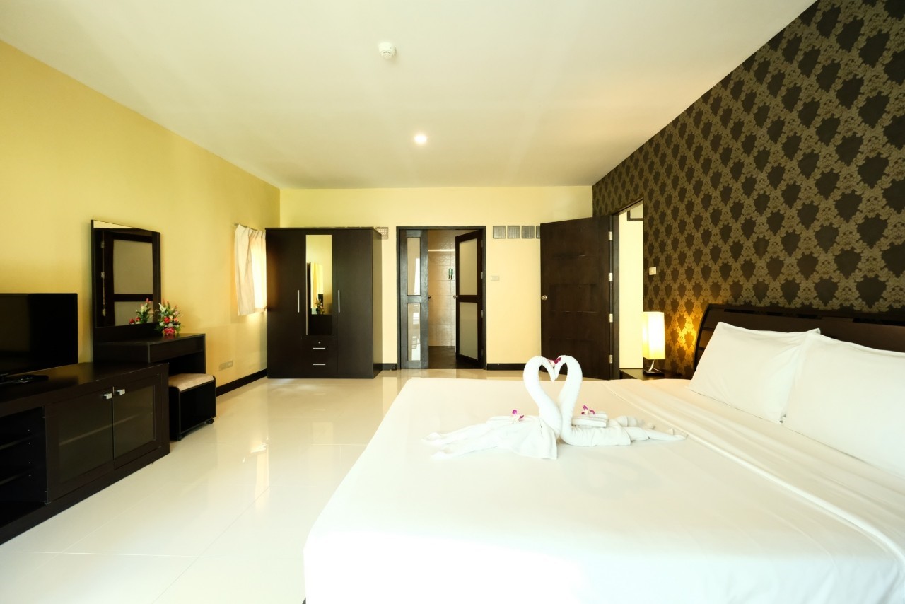 1 Bedroom, Junior Suite