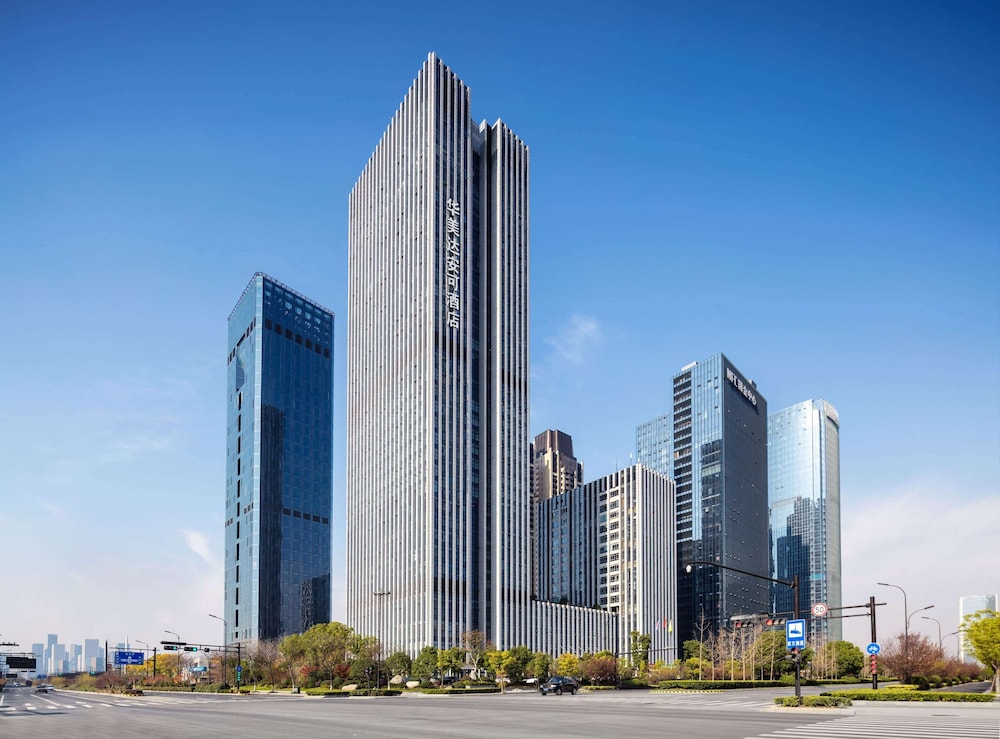 Ramada Encore by Wyndham Hangzhou Aoti 4/64