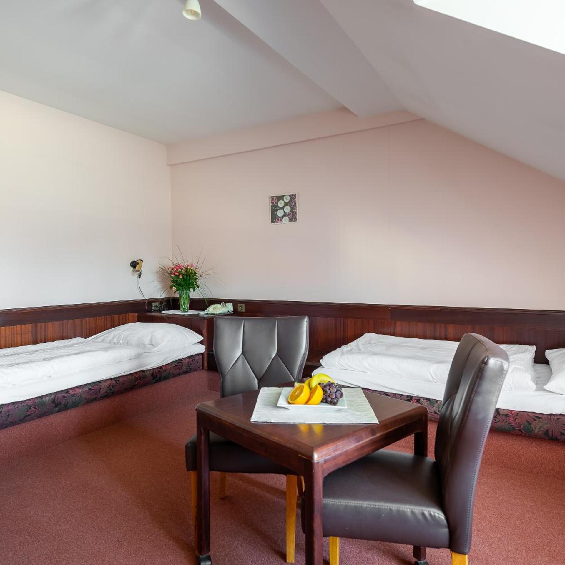 Floret Hotel 27/50