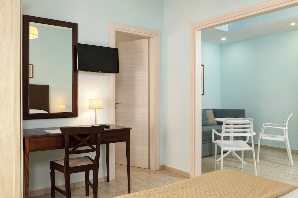 Sea Breeze Residence 18/32