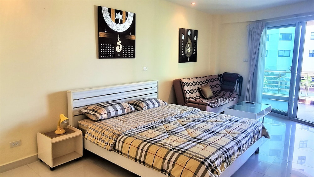 Jomtien Plaza Residence 24/50