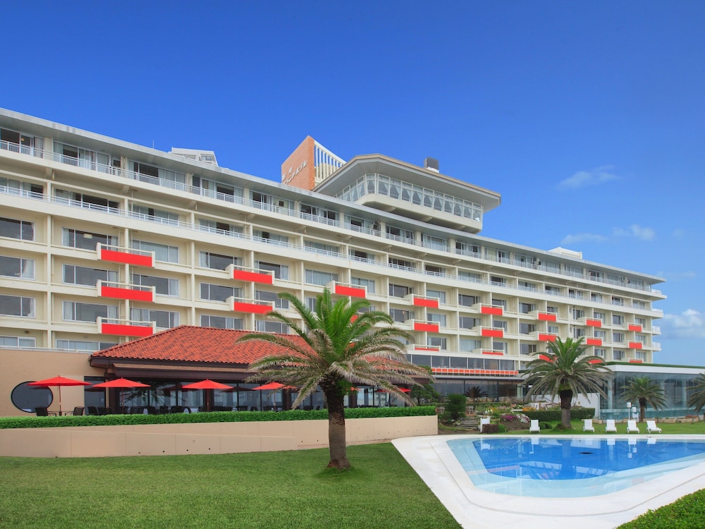 KAMOGAWA GRAND HOTEL 46/49