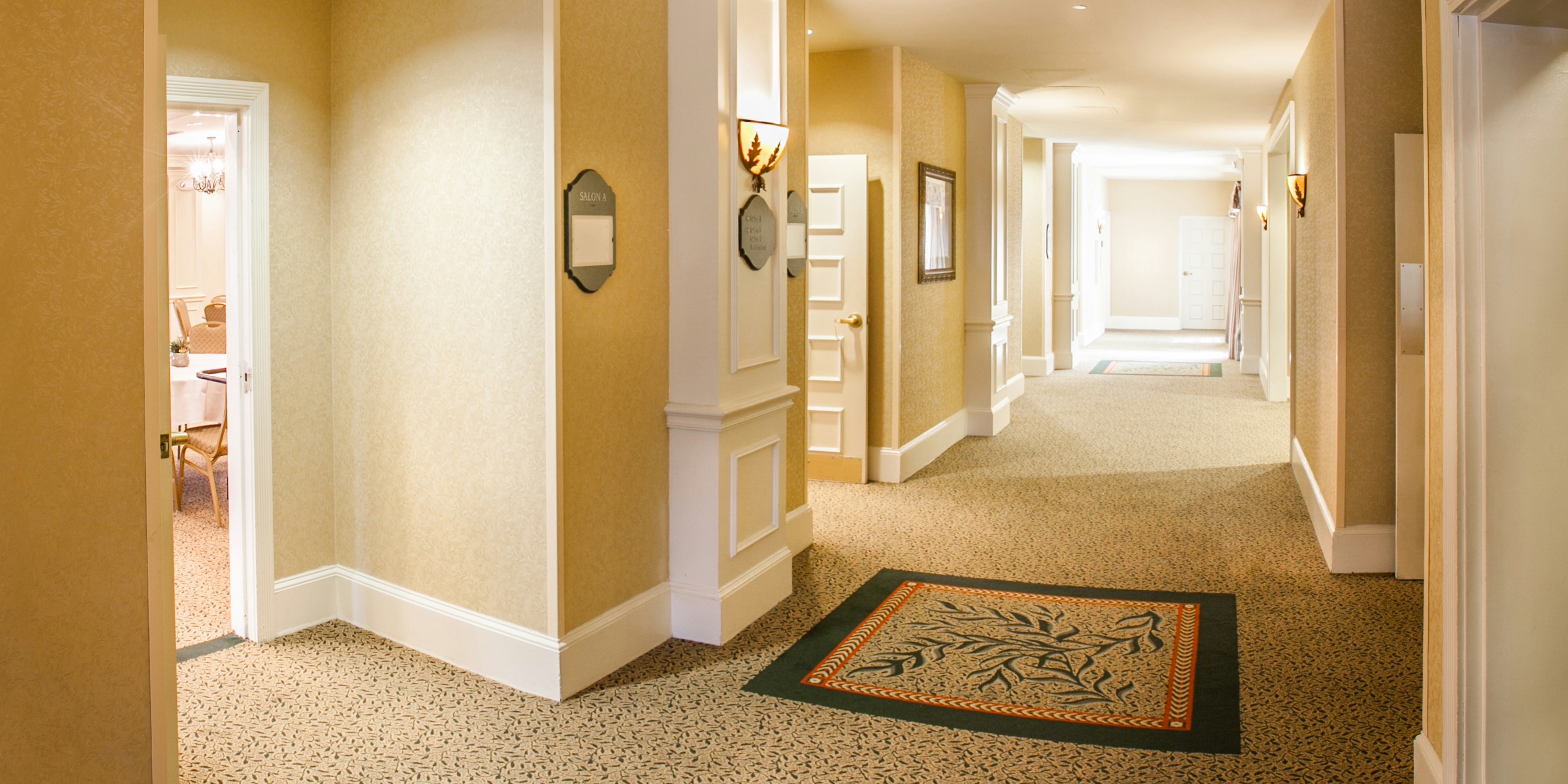 Hampton Inn and Suites Savannah Historic District 77/77