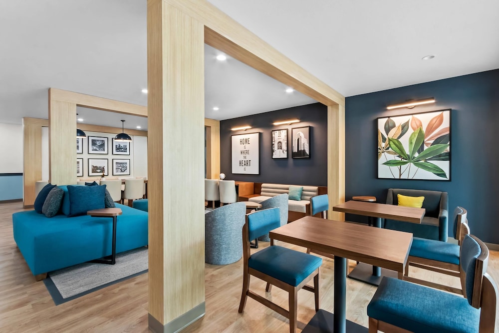Everhome Suites Chandler Phoenix Fashion Center 24/50