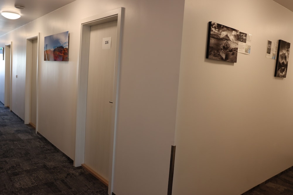 Höfn Hi Hostel 32/64