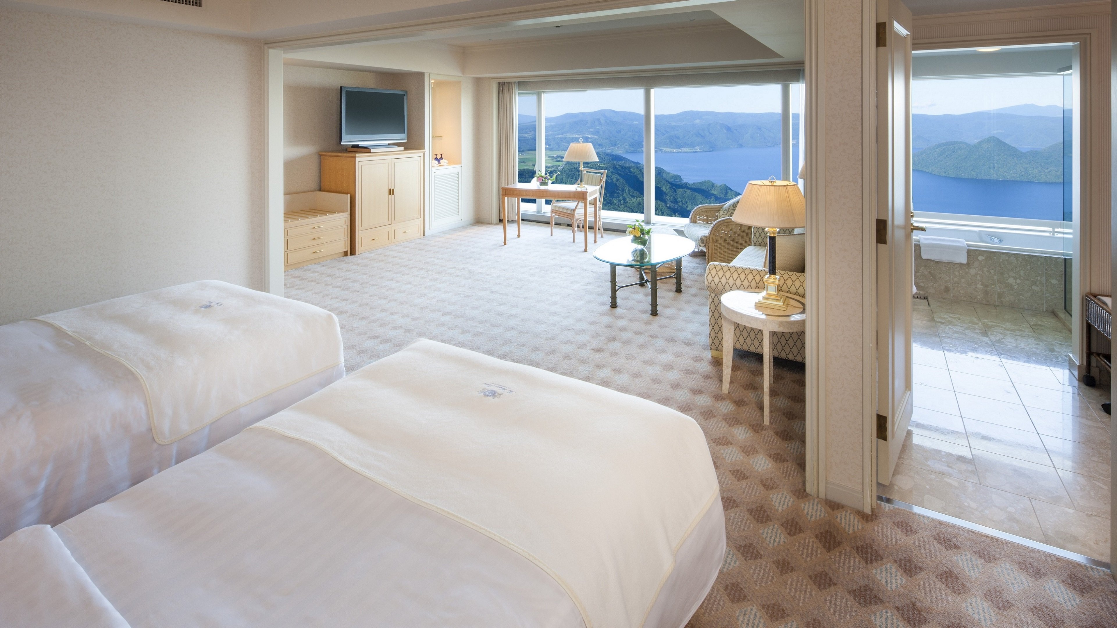 Suite, Twin Beds, Lake Side