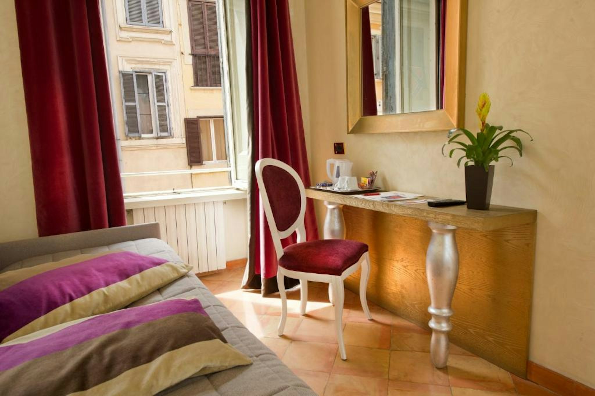 Rome Frattina 27 5/28