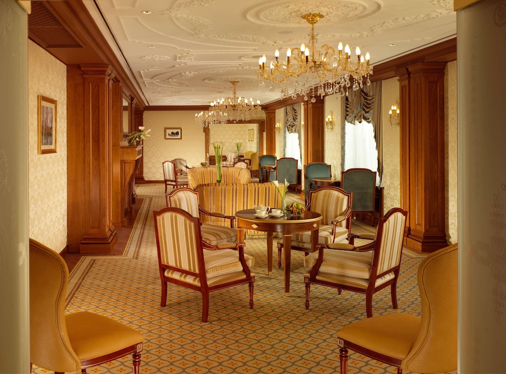 Fairmont Grand Hotel Kyiv 40/50
