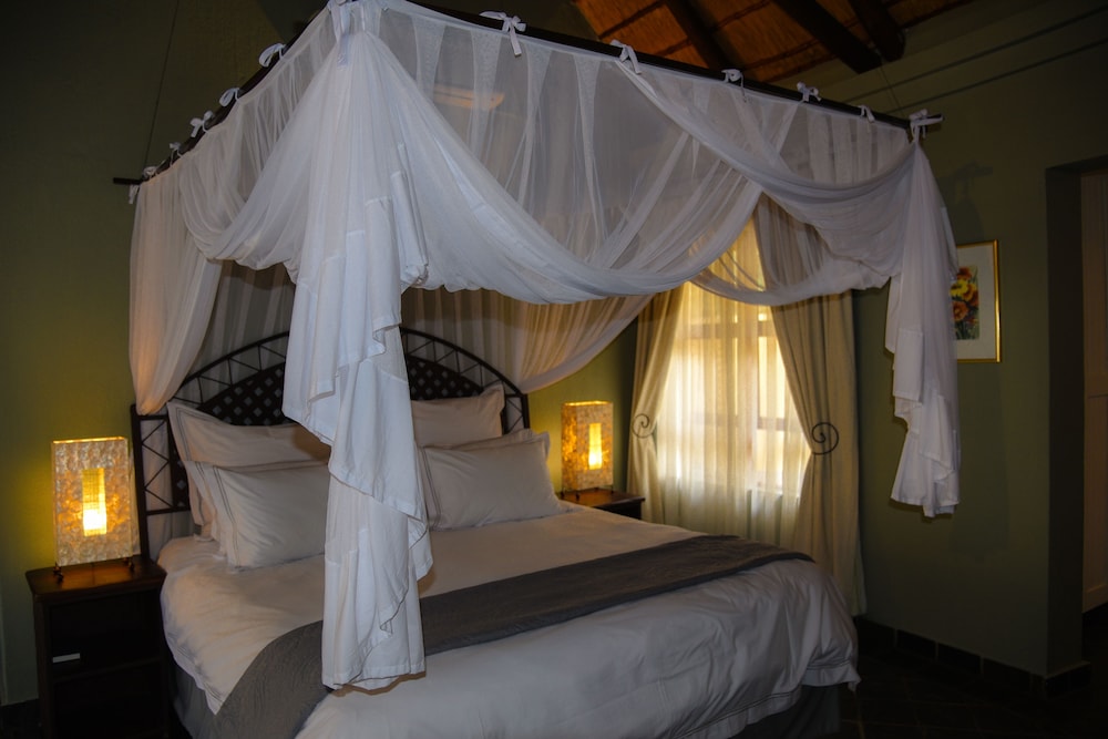 La Lechere Guest House 7/50