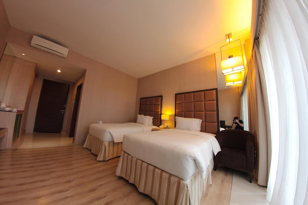 The Hill Hotel & Resort Sibolangit Powered by Archipelago 19/62