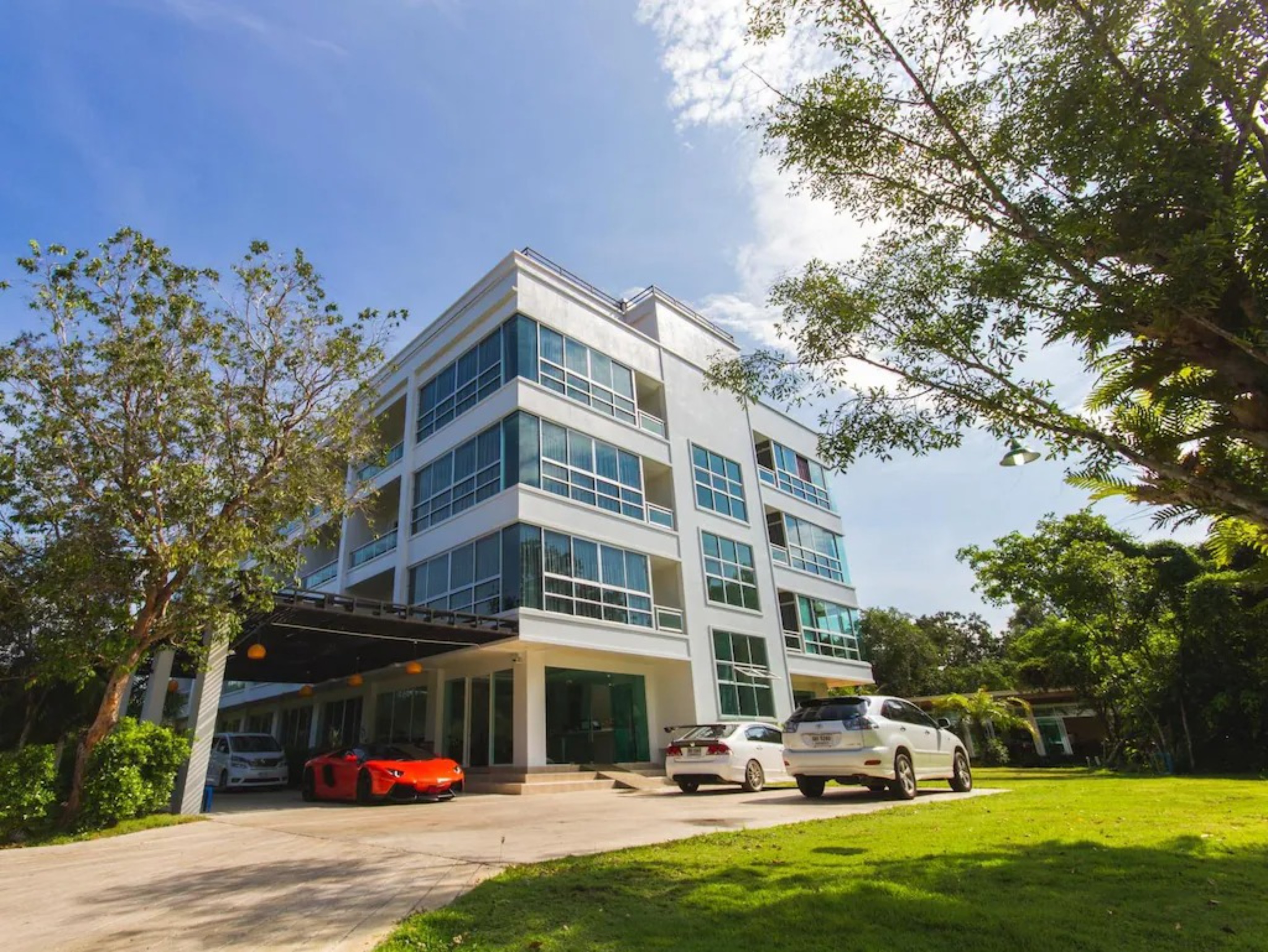 The Pano Hotel & Residence 6/57