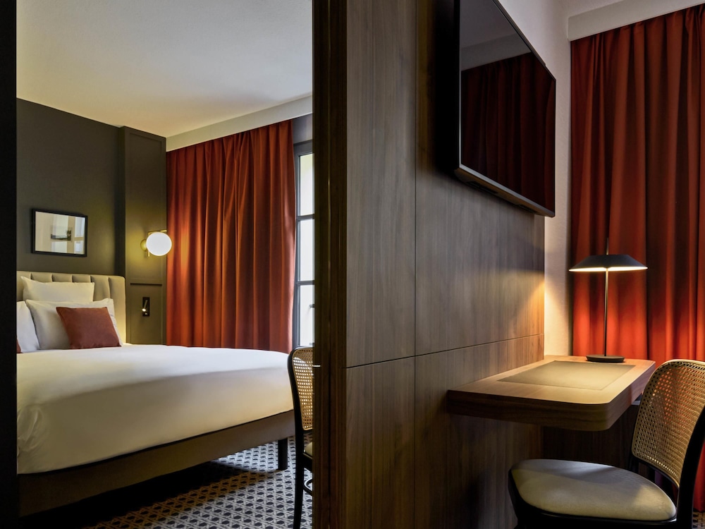 Mercure Versailles Chateau 63/63