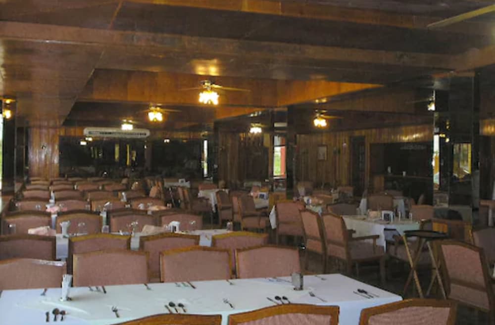 Debliz Hotel 10/19
