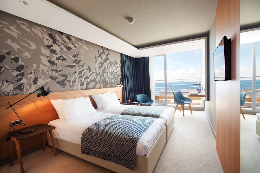 SUPERIOR, DOUBLE BED, SEA VIEW, BALCONY