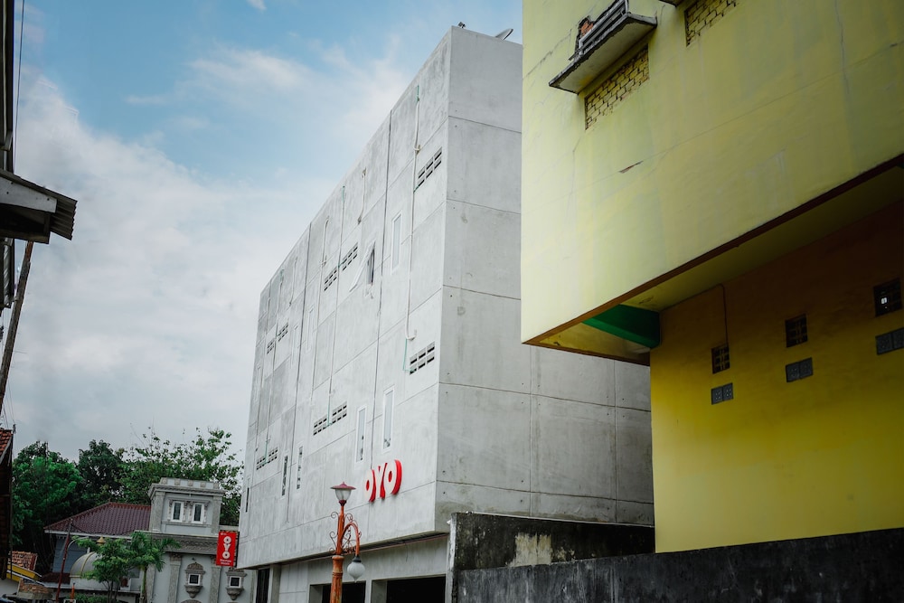 Oyo 183 The Pipe House 2/33