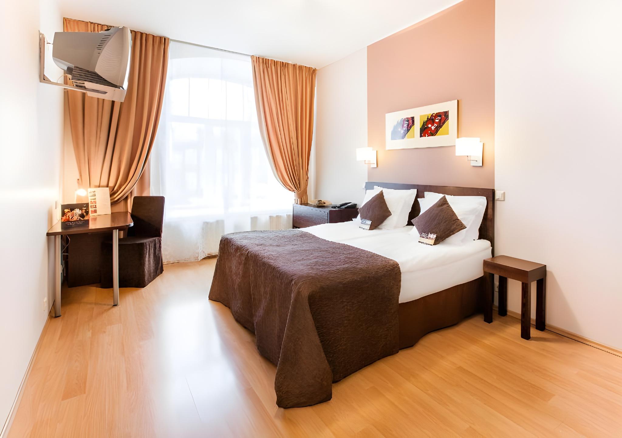 Plus, Standard, Single, Double or Twin Bed