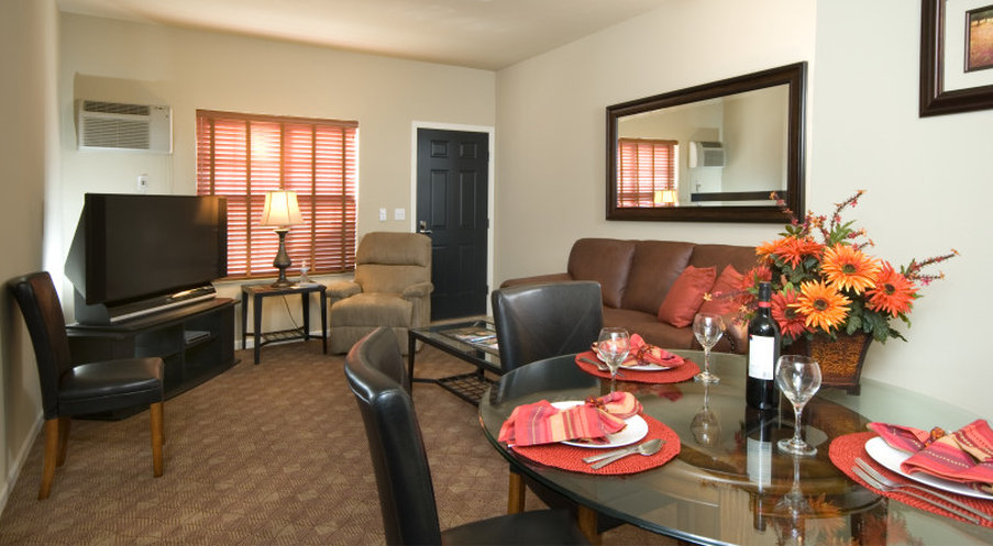 Stratford Suites 14/29