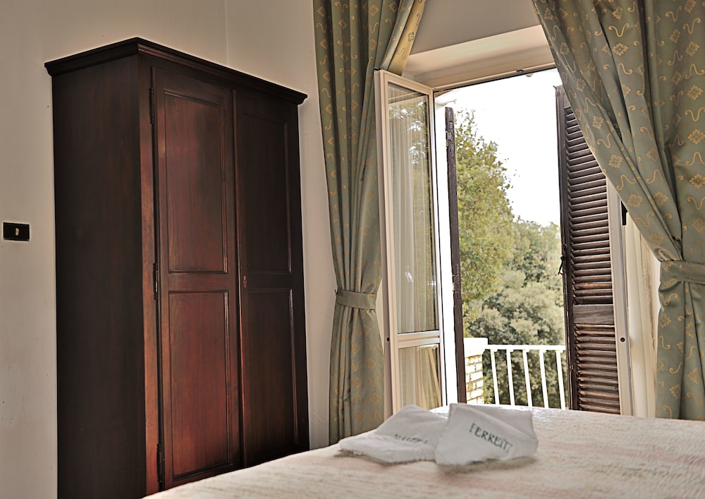 ALBERGO RISTORANTE FERRETTI 10/15