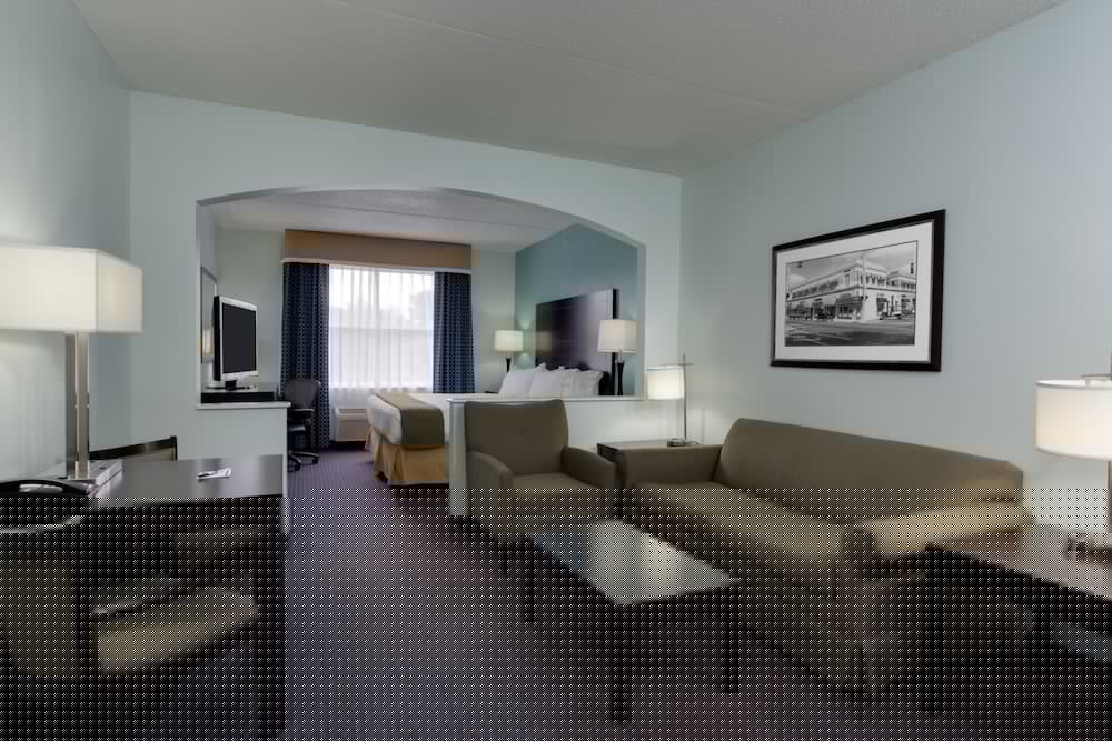 Holiday Inn Express Hotel Suites Plant City 41/70