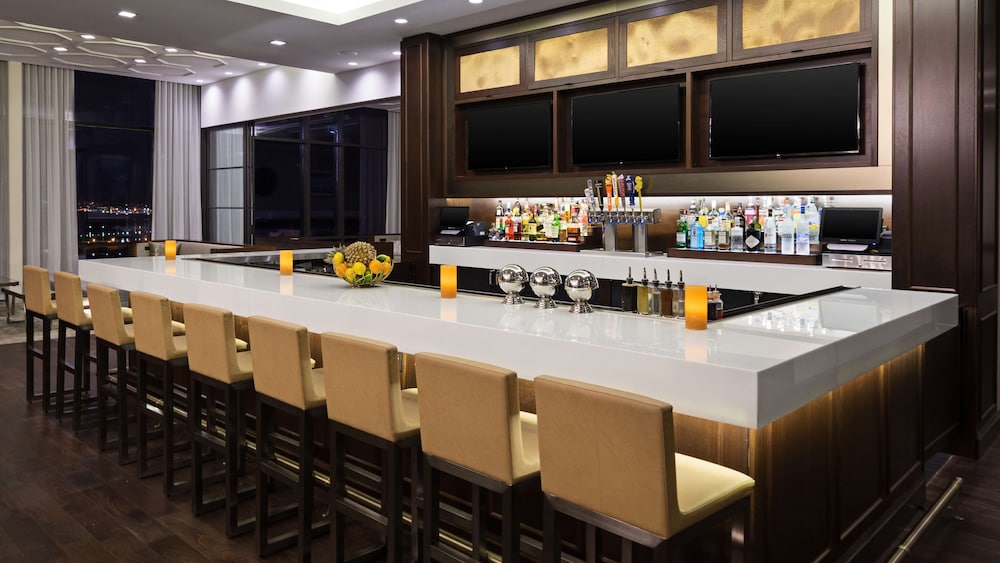 Hyatt House Jersey City 51/68
