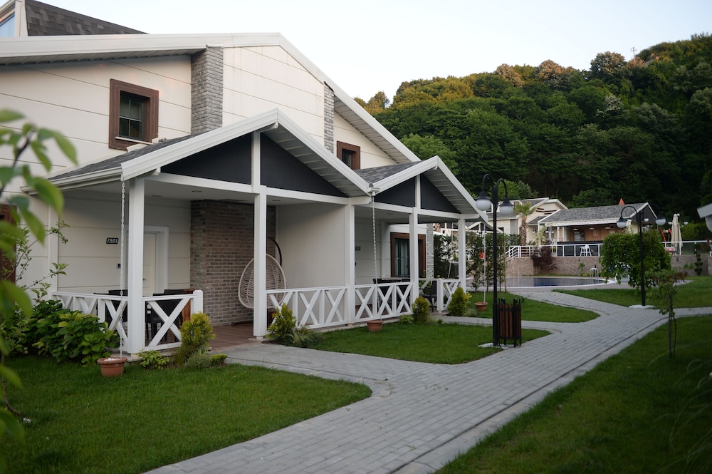 SAPANCA ALFA SUITES & SPA 58/67