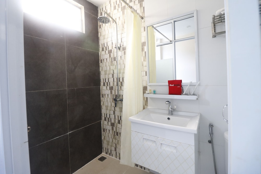 OS Hotel Tanjung Uncang Batam 24/27
