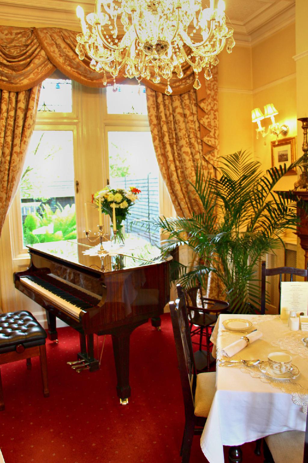 Innisfree House 10/11