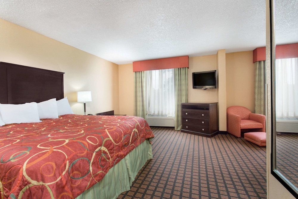Quality Inn Texarkana Arkansas 17/35