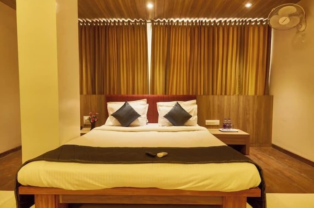Hotel Anand Heritage 32/53