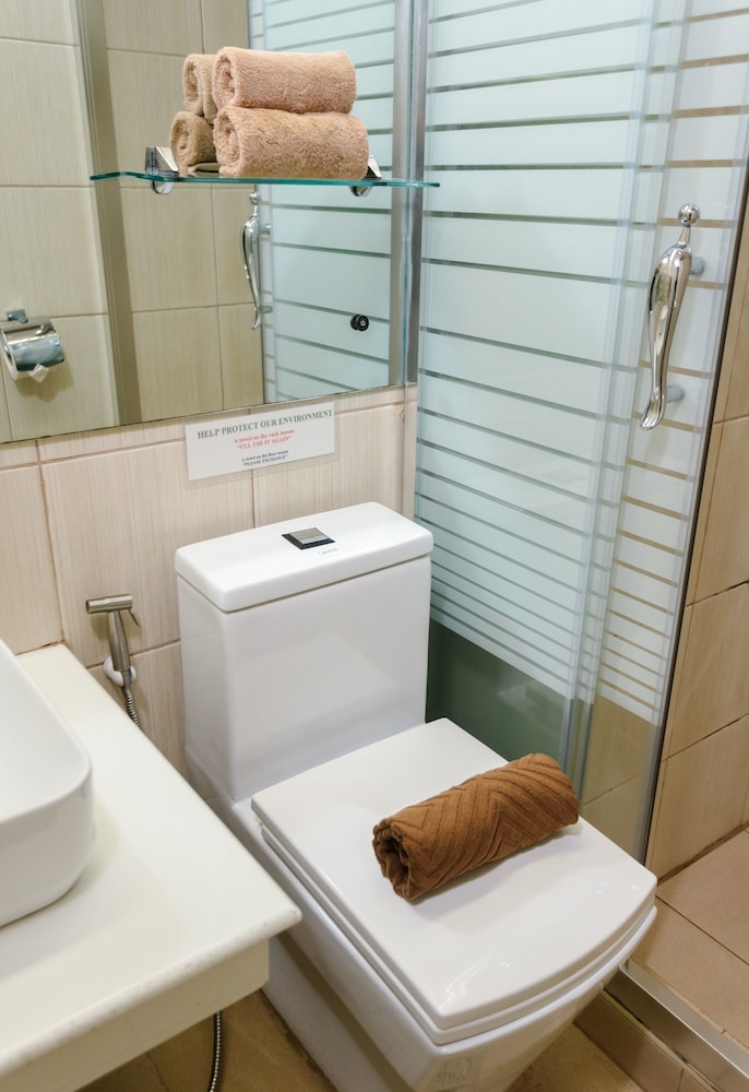 جناح كلوب، Regency Grand Suites 3/3